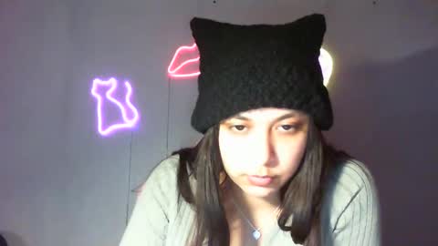 kiss_ameliaa online show from February 2025 05:53:01 PM
