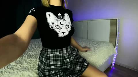 KissAllisse online show from January 2025 12:10:01 PM