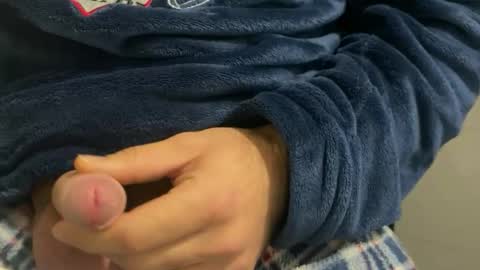 Snapshot of kissandplay1 chatting on October 2025 05:02:02 AM tranboyandcouple online show from October 2025 05:02:02 AM