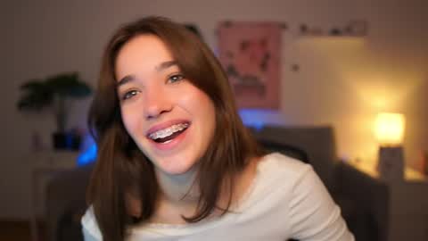 Sisi online show from October 2025 01:20:01 PM