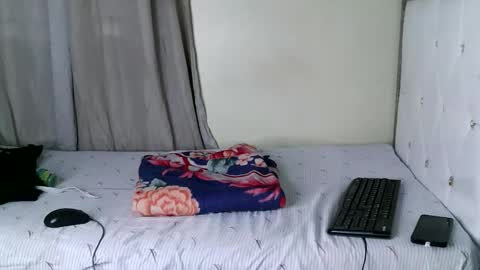 Snapshot of kisssmiles chatting on October 2025 05:27:01 AM kisssmiles online show from October 2025 05:27:01 AM