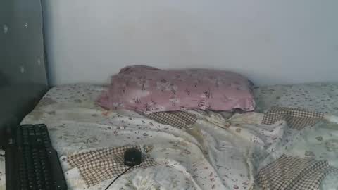 Snapshot of kisssmiles chatting on November 2025 07:16:02 PM kisssmiles online show from November 2025 07:16:02 PM