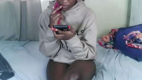 Snapshot of kisssmiles chatting on November 2025 11:21:02 AM kisssmiles online show from November 2025 11:21:02 AM