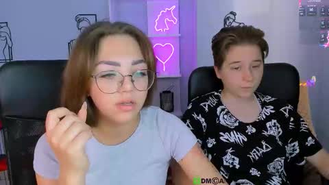 Snapshot of kitniss_dreamy chatting on September 2025 06:39:01 AM kitniss online show from September 2025 06:39:01 AM