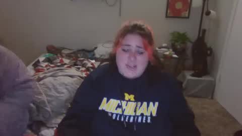 Kitten and rebellious online show from January 2025 05:45:02 AM