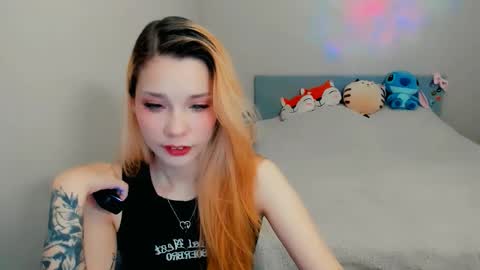 Alissa online show from October 2025 07:23:01 PM