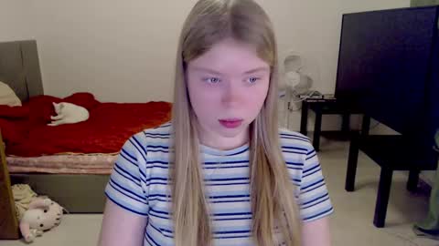 Jennyblonde and Emmabrunette online show from February 2025 09:36:01 PM