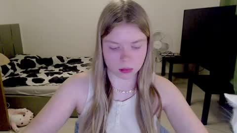 Jennyblonde and Emmabrunette online show from March 2025 01:35:02 AM