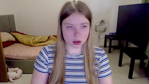 Jennyblonde and Emmabrunette online show from October 2025 12:50:01 PM