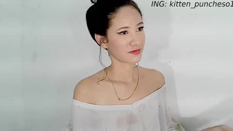 kitten_punches01 online show from September 2025 02:33:01 AM