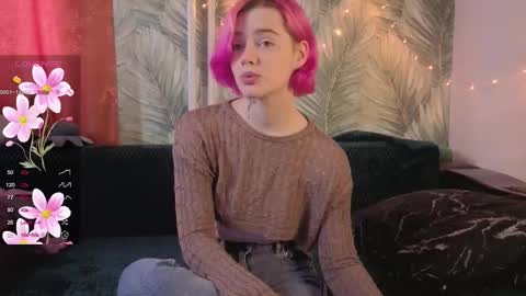 Snapshot of kittenishe chatting on September 2025 09:55:01 AM Emily online show from September 2025 09:55:01 AM