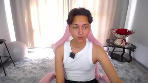 Andrew online show from September 2025 10:04:02 AM