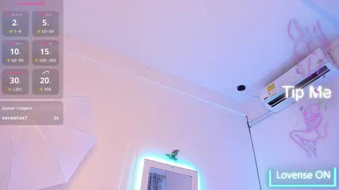 kitty_love01 online show from October 2025 12:59:01 PM