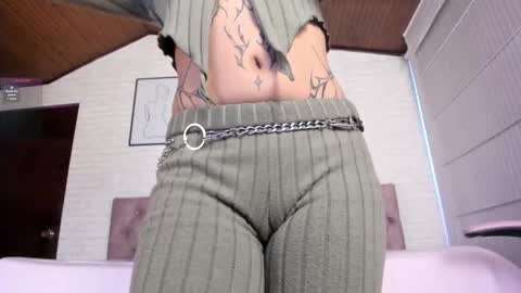 Snapshot of kitty_pam chatting on October 2025 07:44:02 PM Kitty online show from October 2025 07:44:02 PM