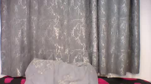 kittygleam online show from September 2025 05:12:02 PM