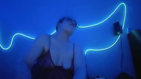 kittykat 1999 online show from September 2025 09:12:02 AM
