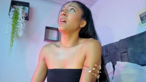 kitty  online show from October 2025 03:27:01 PM