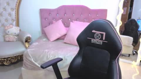 Kitty  online show from September 2025 11:48:01 AM