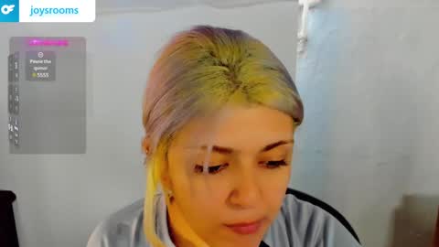 Snapshot of kittytrixy97 chatting on December 2024 07:23:01 PM Kitty Trixy online show from December 2024 07:23:01 PM