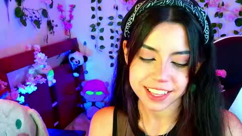 Snapshot of kittyuwu_ chatting on October 2025 07:38:01 PM Kittyuwu online show from October 2025 07:38:01 PM