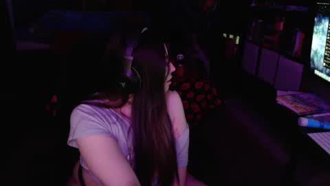 Snapshot of kittyysmiles chatting on October 2025 03:04:01 AM KittyySmiles online show from October 2025 03:04:01 AM