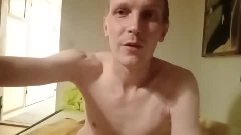 Snapshot of kkkonnd92 chatting on October 2025 06:40:01 PM Erik online show from October 2025 06:40:01 PM