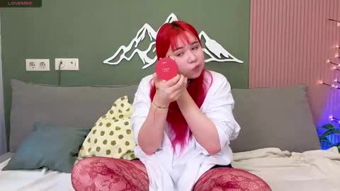 Snapshot of klee_love chatting on October 2025 04:44:02 AM Klee online show from October 2025 04:44:02 AM