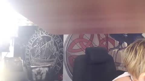 Snapshot of kleiner_teufel chatting on February 2025 06:01:01 PM Michelle online show from February 2025 06:01:01 PM