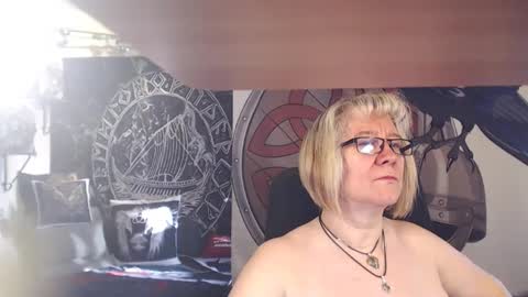 Snapshot of kleiner_teufel chatting on February 2025 01:59:01 PM Michelle online show from February 2025 01:59:01 PM