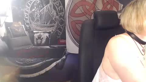 Snapshot of kleiner_teufel chatting on February 2025 08:03:01 AM Michelle online show from February 2025 08:03:01 AM