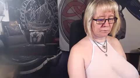 Snapshot of kleiner_teufel chatting on March 2025 05:18:02 PM Michelle online show from March 2025 05:18:02 PM