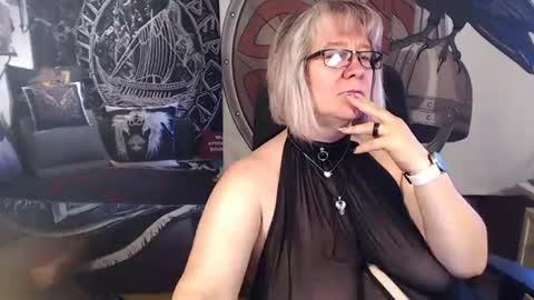 Snapshot of kleiner_teufel chatting on September 2025 07:08:01 AM Michelle online show from September 2025 07:08:01 AM