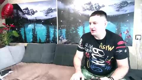 Kleosnow online show from February 2025 11:41:02 AM