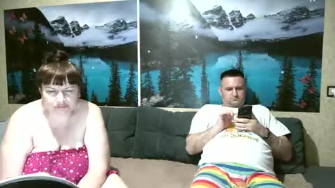 Kleosnow online show from September 2025 08:10:01 PM