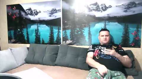 Kleosnow online show from September 2025 09:02:01 AM