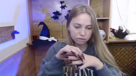 klerkarina online show from November 2025 06:14:01 AM