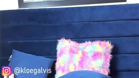 Snapshot of kloe_squirts chatting on October 2025 01:58:01 AM KLOE online show from October 2025 01:58:01 AM