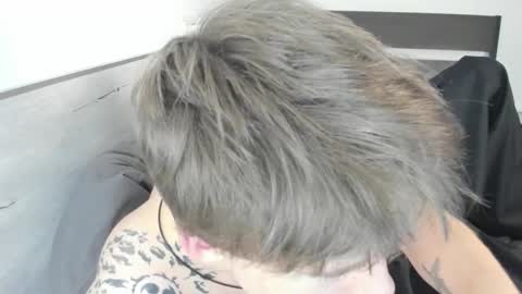 Snapshot of knotsiemens chatting on October 2025 03:29:02 AM Adam online show from October 2025 03:29:02 AM