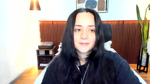 Snapshot of kora_shadow chatting on December 2025 07:43:01 PM Kora Shadow online show from December 2025 07:43:01 PM