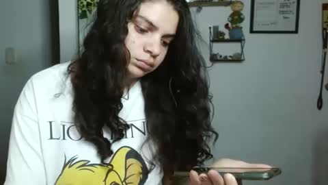 Karoll online show from September 2025 01:49:01 AM