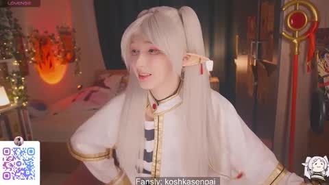 koshkasenpai_ online show from September 2025 10:29:01 AM