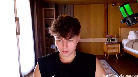 Danny online show from September 2025 05:44:01 AM