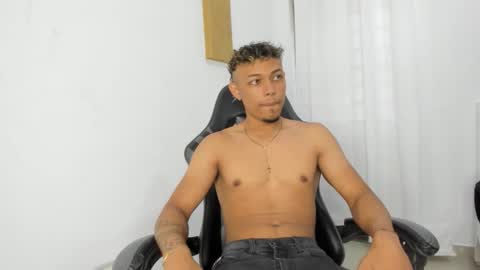 Kotty Mc Klein online show from November 2025 12:05:02 PM