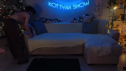 Kottyaa cb FOLLOWING  online show from January 2025 03:05:02 AM