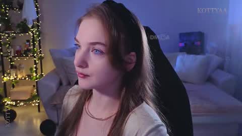 Snapshot of kottyaa_ch chatting on November 2025 07:03:01 PM Kottyaa cb FOLLOWING online show from November 2025 07:03:01 PM