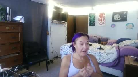 Snapshot of kreamyk420 chatting on November 2025 05:26:01 PM kreamyk420 online show from November 2025 05:26:01 PM