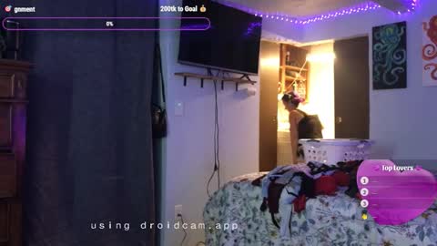 Snapshot of kreamyk420 chatting on November 2025 01:44:02 PM kreamyk420 online show from November 2025 01:44:02 PM