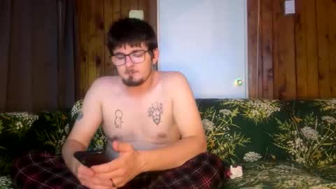 krimsoncircuit online show from November 2025 06:12:01 AM