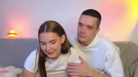 Kris Amelia online show from September 2025 01:34:02 PM