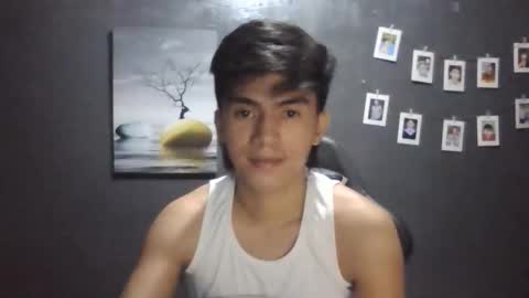 Snapshot of kris_angel69 chatting on December 2025 04:44:01 PM JA ME S online show from December 2025 04:44:01 PM